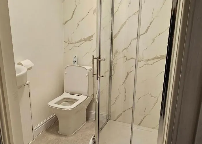 Stoke Park View Homestay